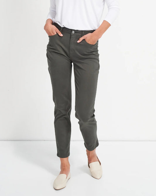 Betty Basics Wynona Curve Jeans- Khaki