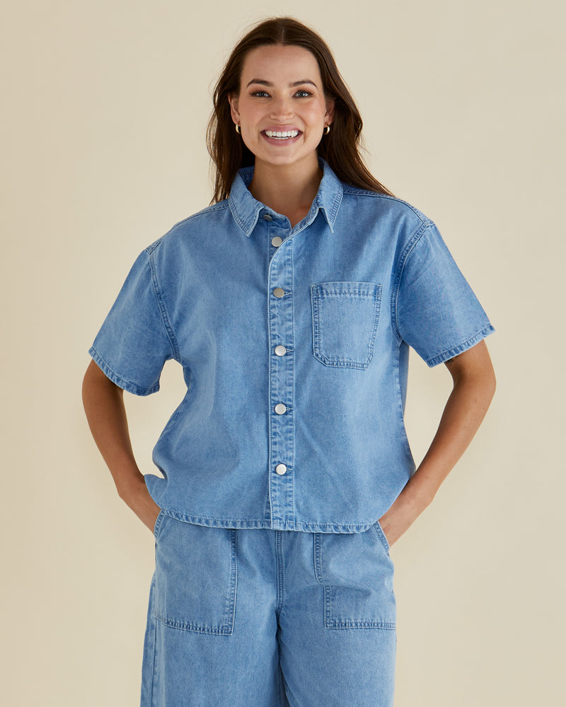 Betty Basics Saffra Short Sleeve Denim Shirt - Medium Wash