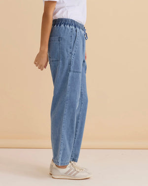 Betty Basics Quinn Jogger - Blue Denim