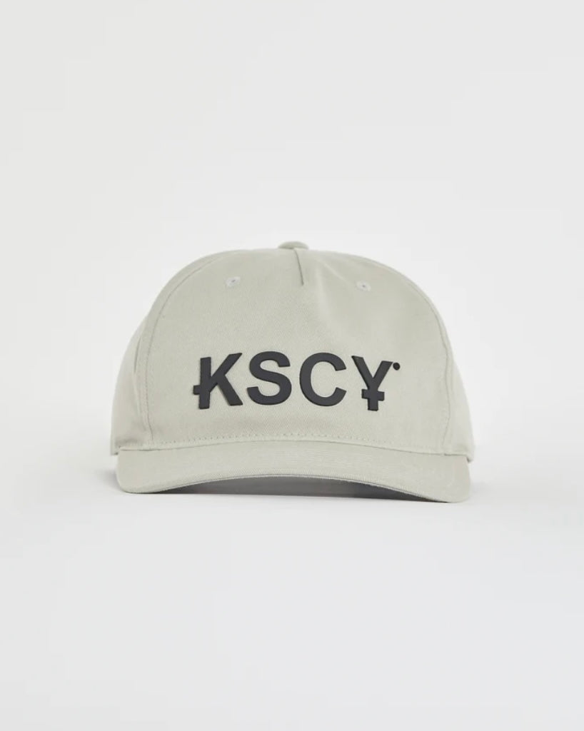 Kiss Chacey Motion Golfer Cap- Dove