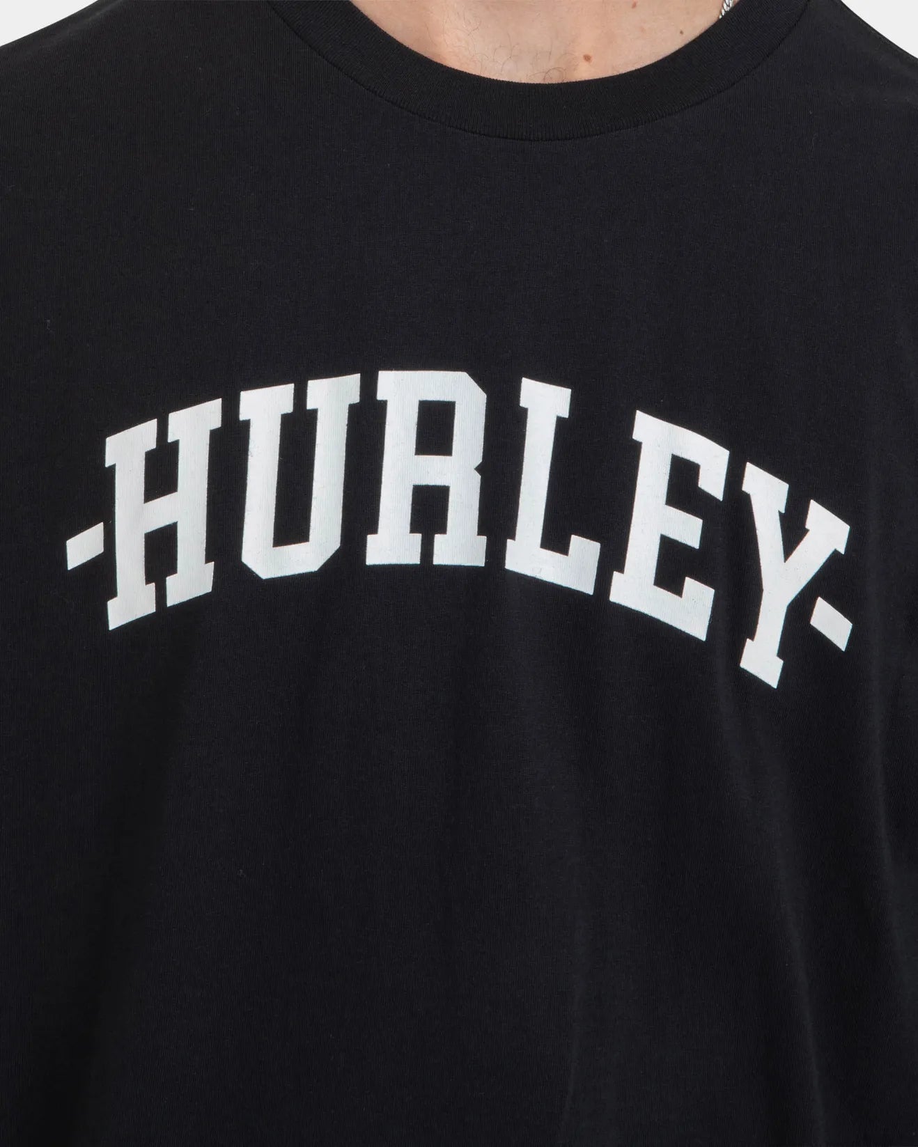 Hurley Varsity Tee - black