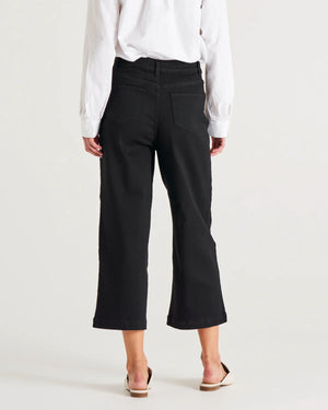 Betty Basics Tabitha Crop Jean - Black