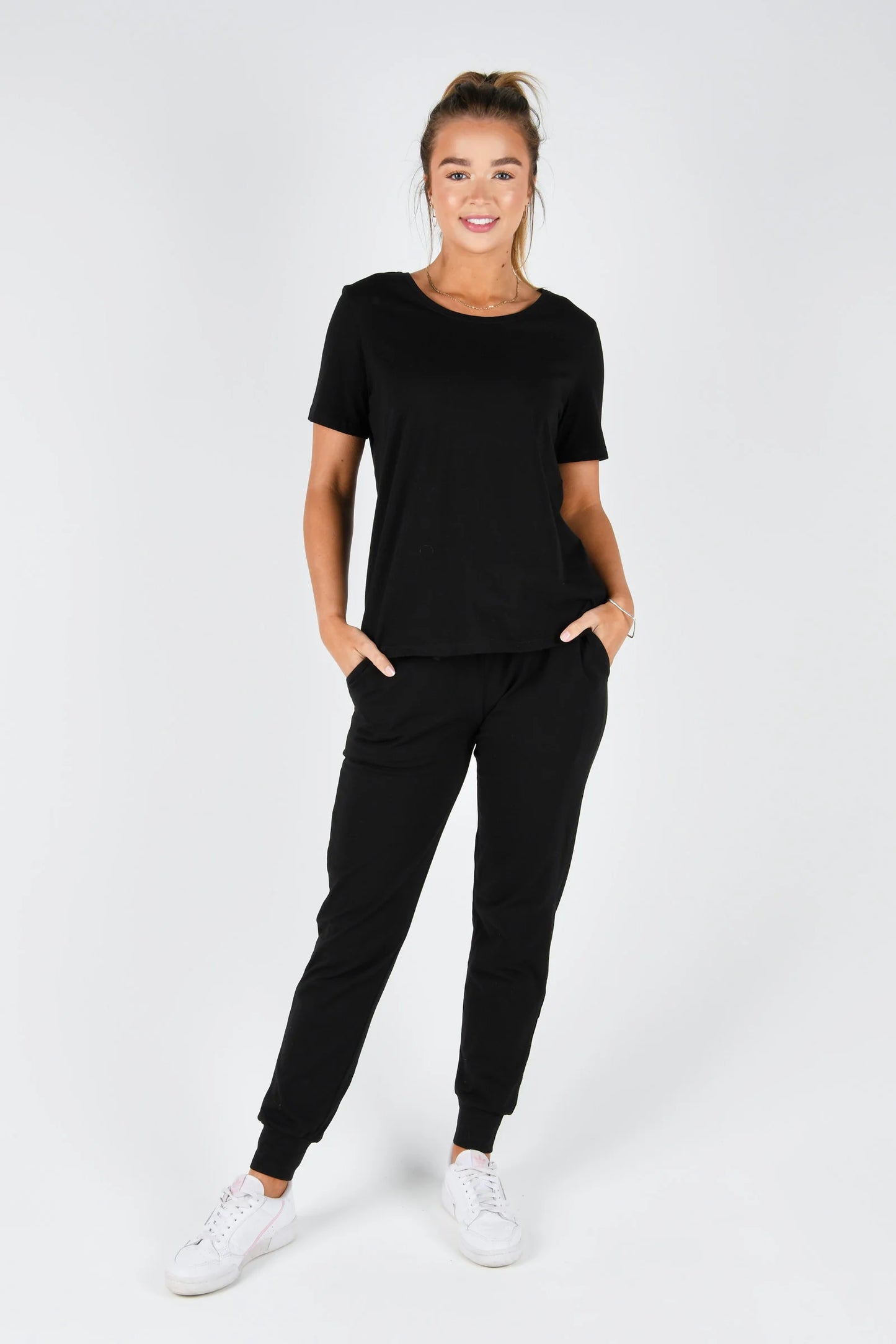 One Ten Willow Crew Tee - Black