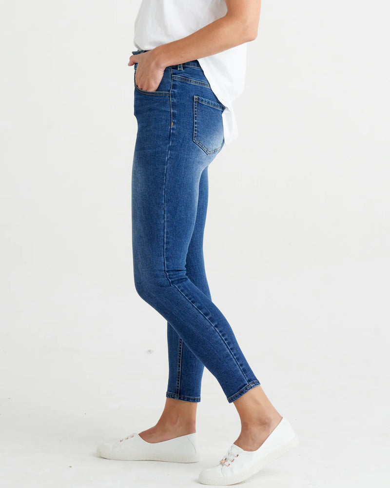 Betty Basics Harlem Slim Fit Crop Jean- Indigo Mix