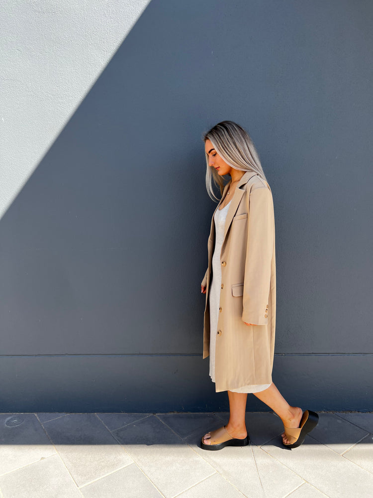 Jorge Miller Coat - Tan